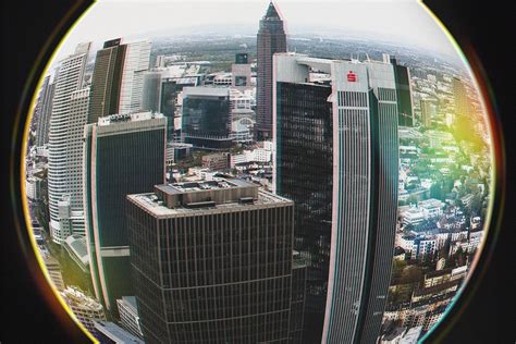 fisheye photo effect .
